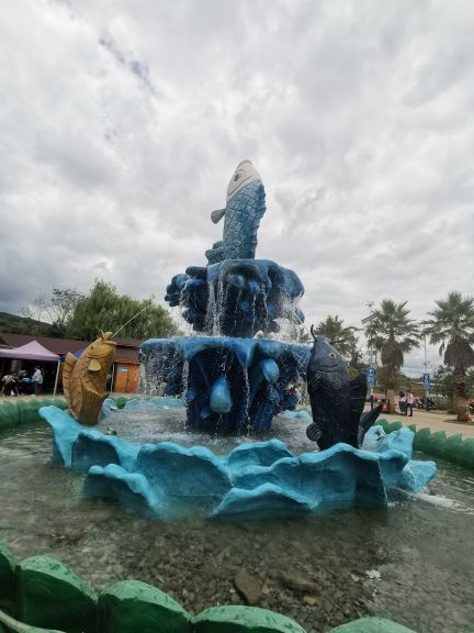 青鱼湾水上乐园