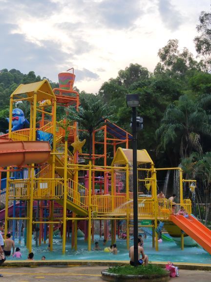 虎英水上乐园(原棕榈谷水城)