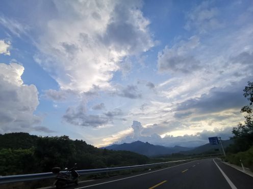 五指山大峡谷漂流