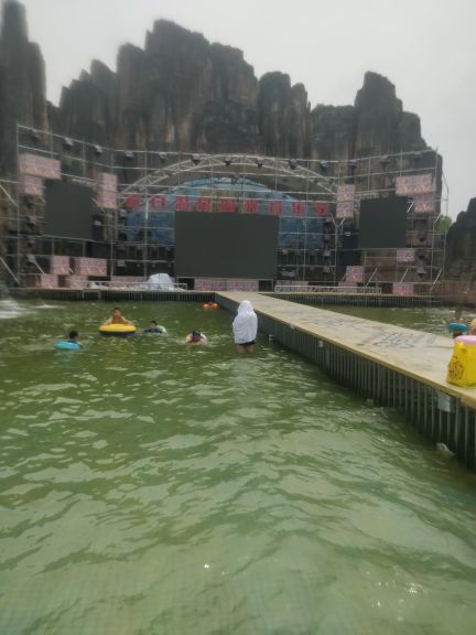 德百温泉度假村