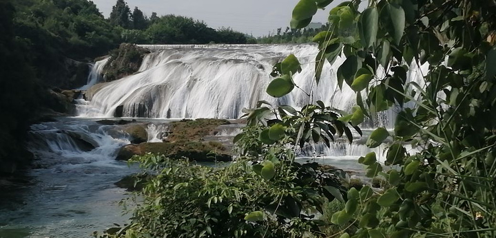 "风景还行。今天排队的时间还不算长，看了三个景点，4:50左右结束景区游玩开始返程_黄果树风景名胜区"的评论图片