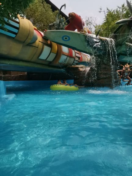 热带风暴水上乐园