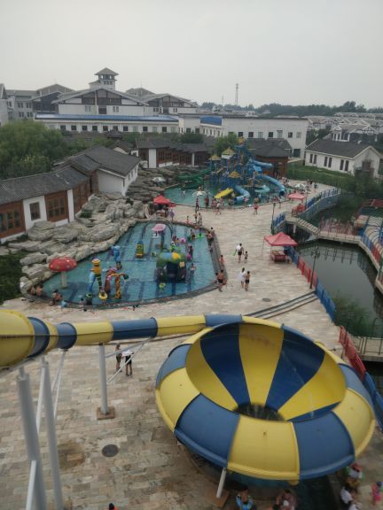 德百温泉度假村