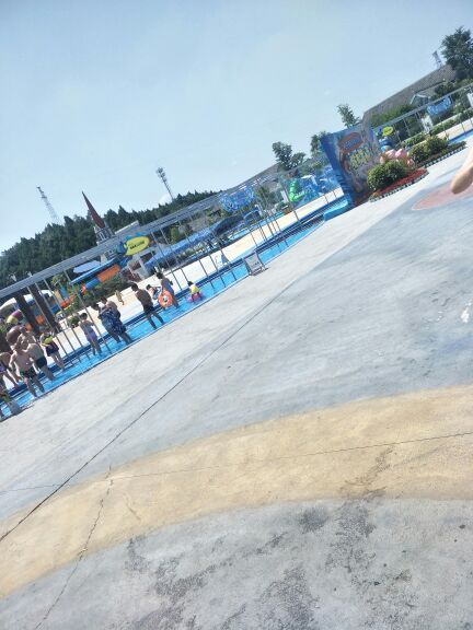 欢乐碗水上乐园