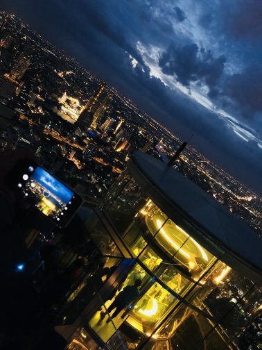 王权云顶大厦玻璃观景台