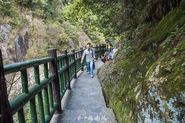 龙景大峡谷瀑布群