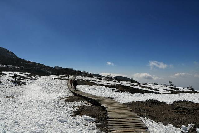 轿子雪山国际滑雪场