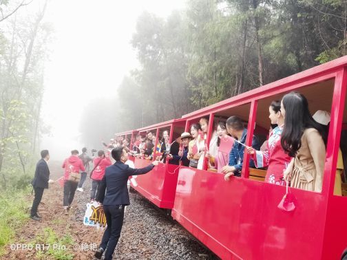 驷马水乡玻璃桥景区