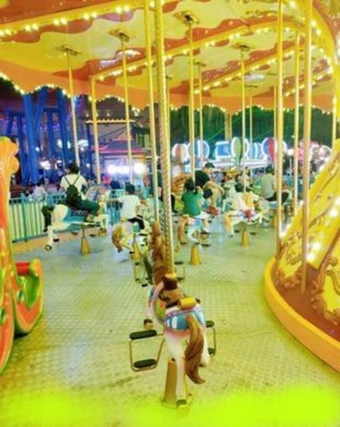 青岛东方影都融创乐园