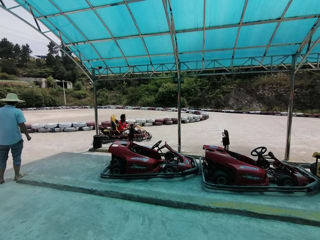 帝王湖观光景区