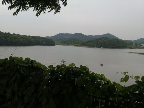 帝王湖观光景区