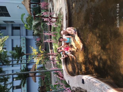 哈素海天鹅堡温泉