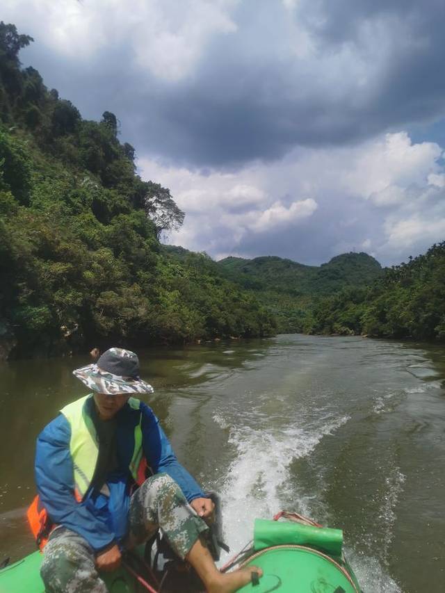 万泉河峡谷景区