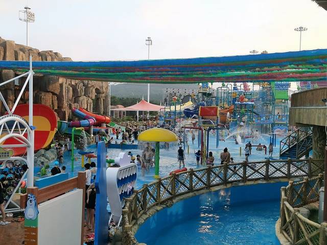 威高水上乐园