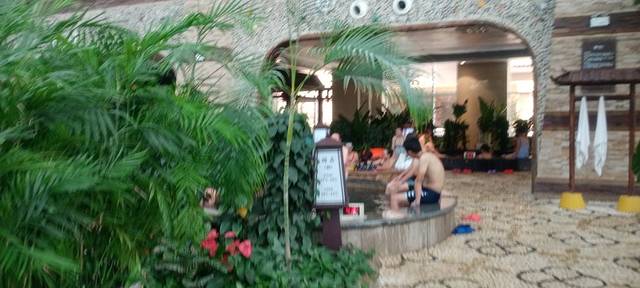 浴龙谷旅游度假区温泉