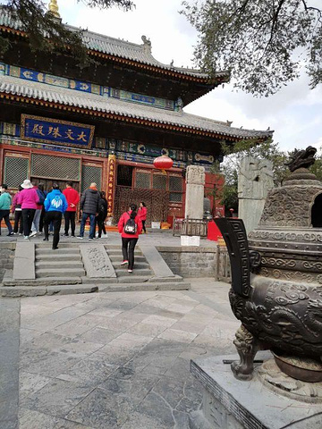 "大巴车卫生很干净，其他人也很有素质，整个五台山旅游轻松愉快，大家还都相互拍张留念，后面如果有这..._罗睺寺"的评论图片