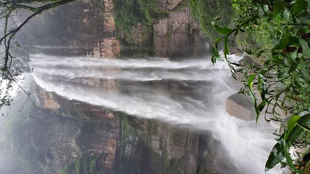 赤水丹霞旅游区·燕子岩