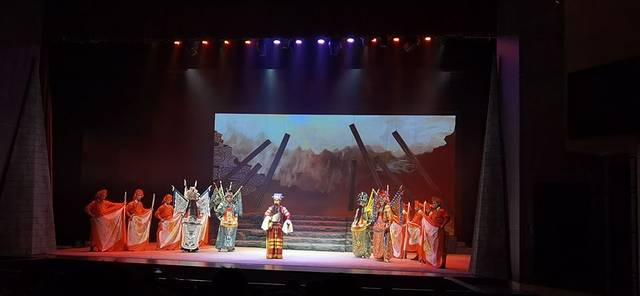 《芙蓉国粹》变脸秀