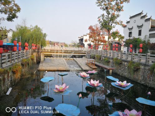 鸠兹夜游演艺小镇