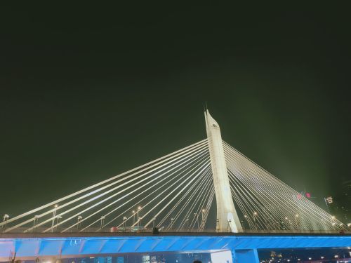 珠江夜游广州塔·中大码头