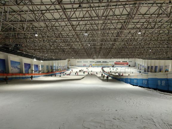 绍兴启迪乔波冰雪世界