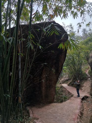 钦州烟霞山风景区