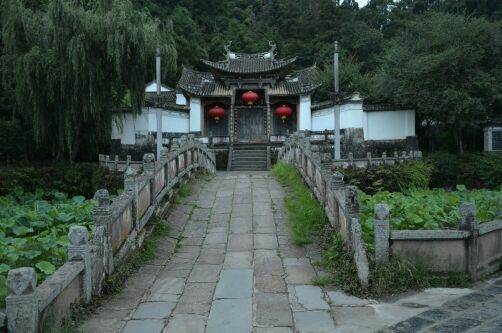 民族风情游览区