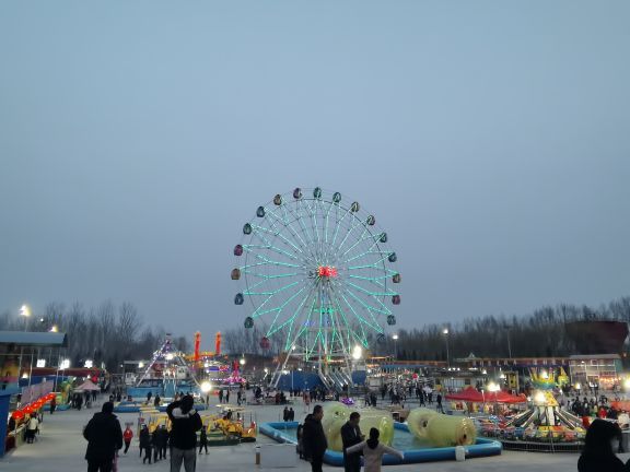 贾家庄动物王国