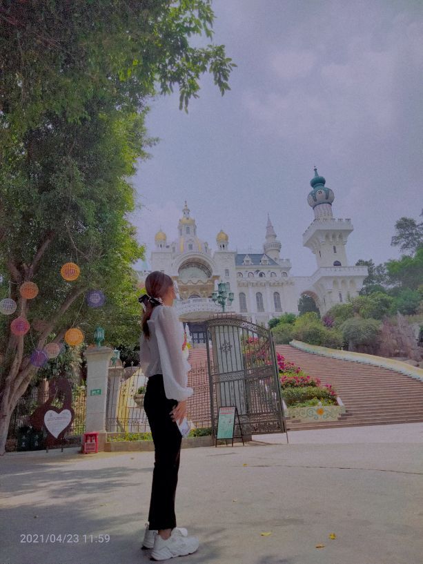 龙凤山庄影视度假村