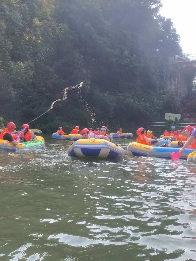 平江沱龙大峡谷