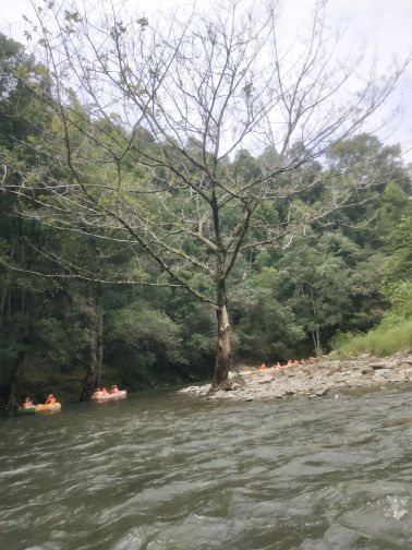 大围山峡谷漂流