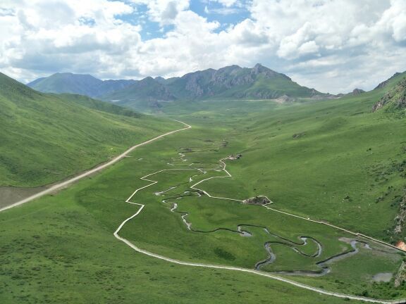 若尔盖河它温泉谷