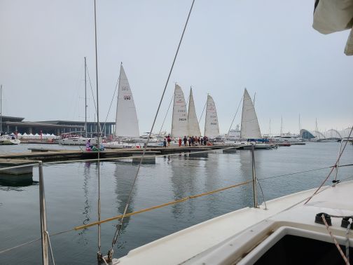 青岛乘风破浪帆船俱乐部