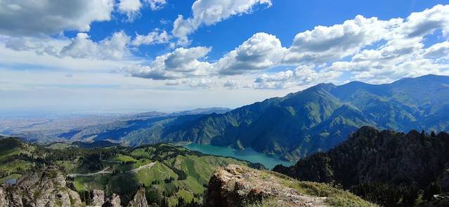 新疆古生态园汗血马基地