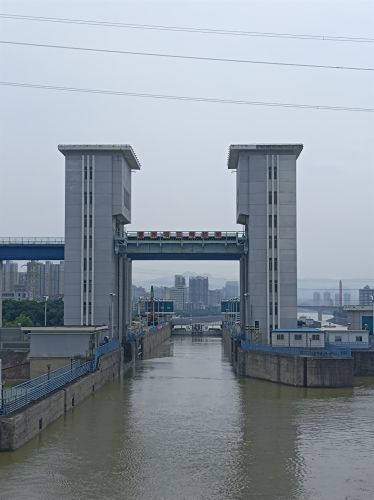 葛洲坝船闸
