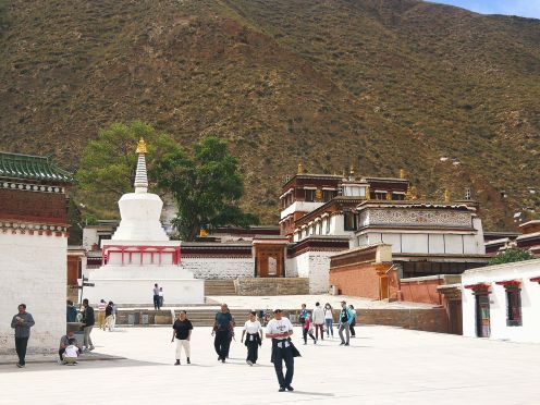 黄河羊皮筏子漂流中心