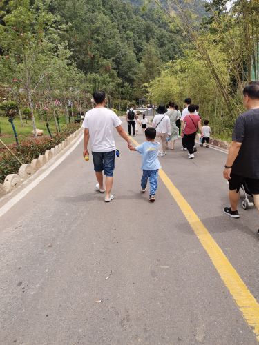 栾川竹海野生动物园