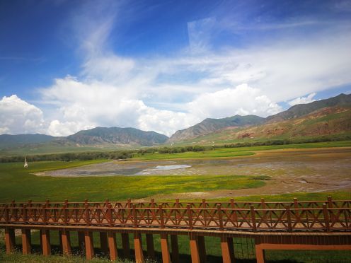 黄河羊皮筏子漂流中心