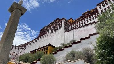 布达拉宫珍宝馆