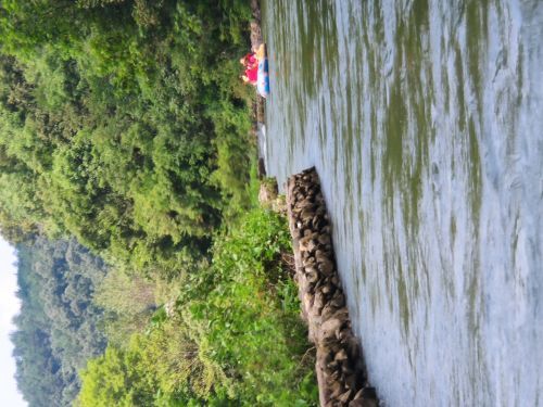 鸳鸯溪漂流