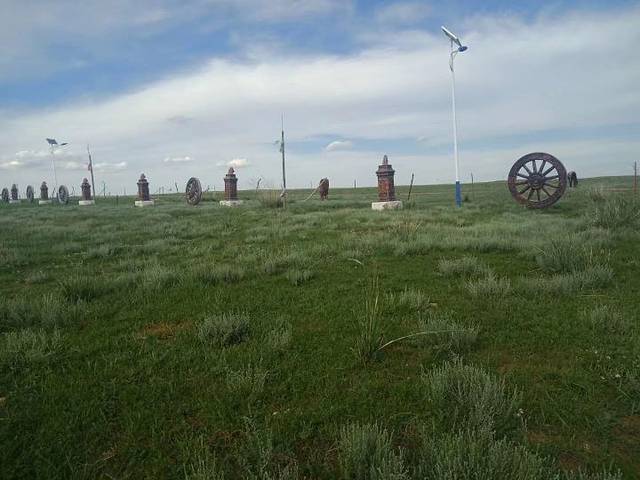 红格尔敖包旅游景区