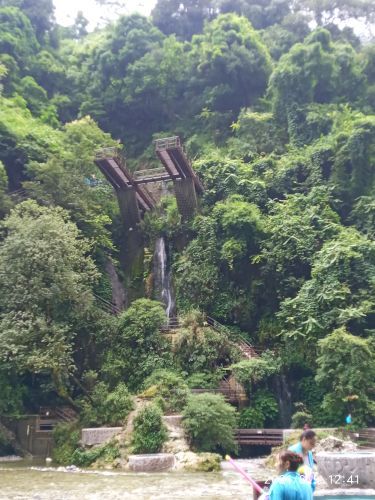 螺髻九十九里温泉瀑布风景区