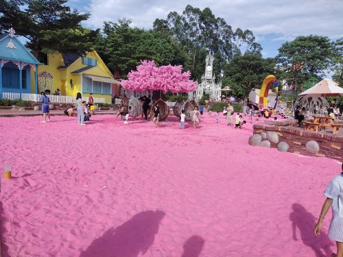 龙凤山庄影视度假村