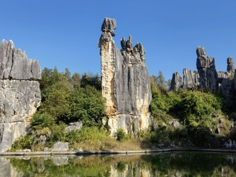 阿诗玛化身石旅游景点图片