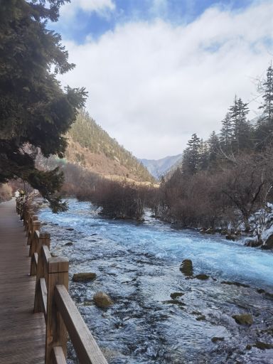 九寨沟西部卓玛烤羊晚会