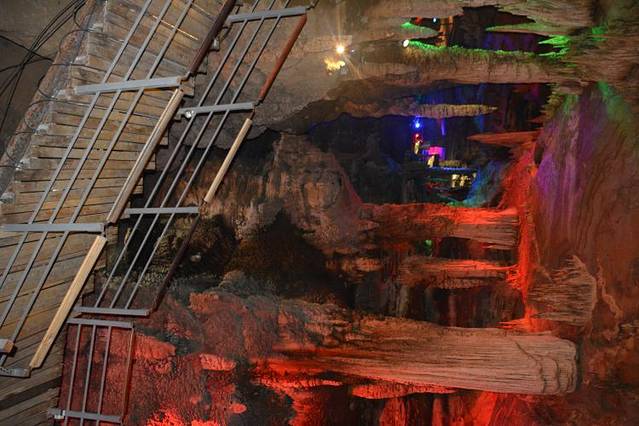 十二背后·清溪峡景区