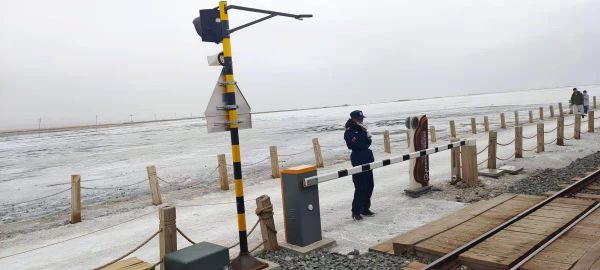 青海湖二郎剑景区