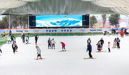 中润趣谷四季滑雪场第 3 张图片