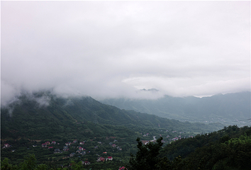 汤公山峡谷探险漂流第 3 张图片