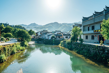 卢村第 2 张图片